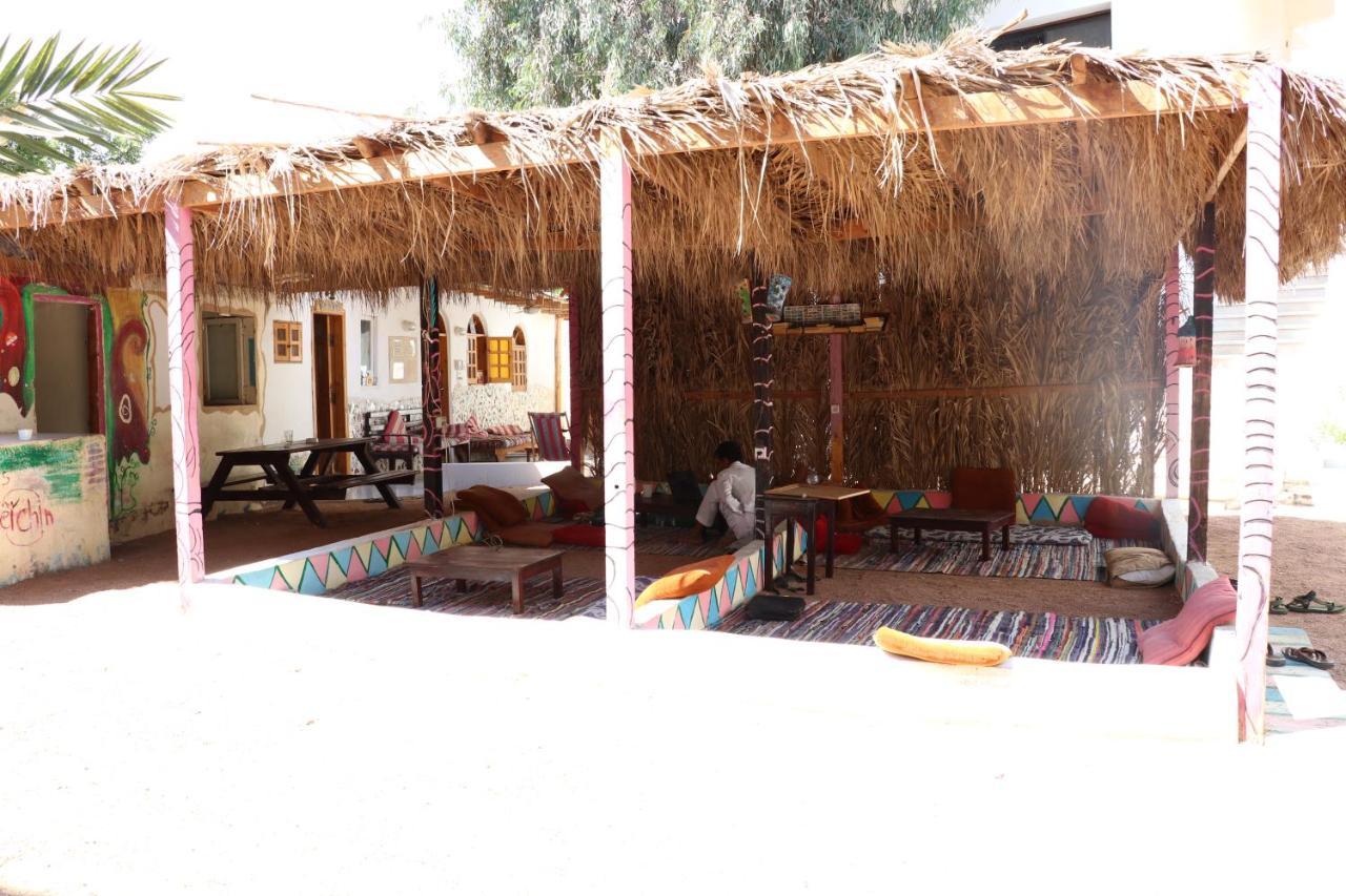 Hotel Oasis Fighting Kangaroo Dahab Exterior foto